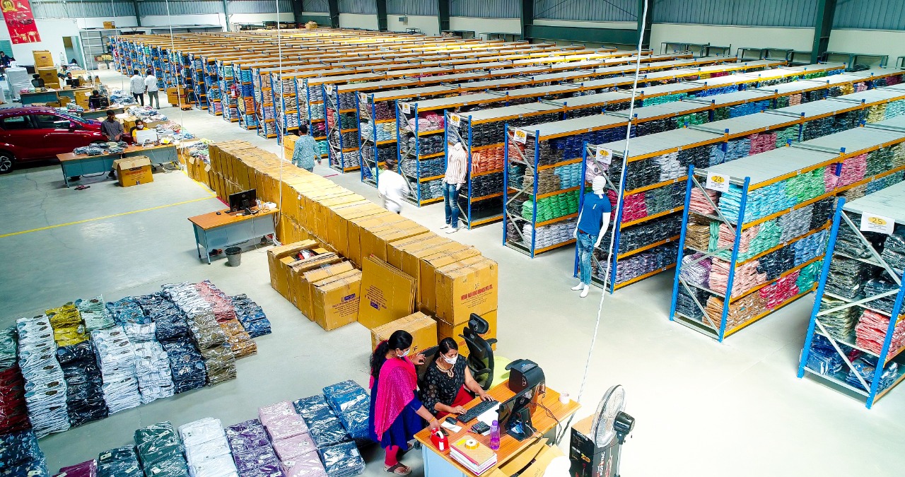 Krish Fashion Best Wearhouse Facility Mens Clothing Bangalore